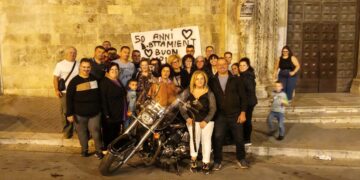 Antonietta Notaro festeggia i suoi 50 anni nel cuore di Larino, tra famiglia, amici e un brindisi speciale