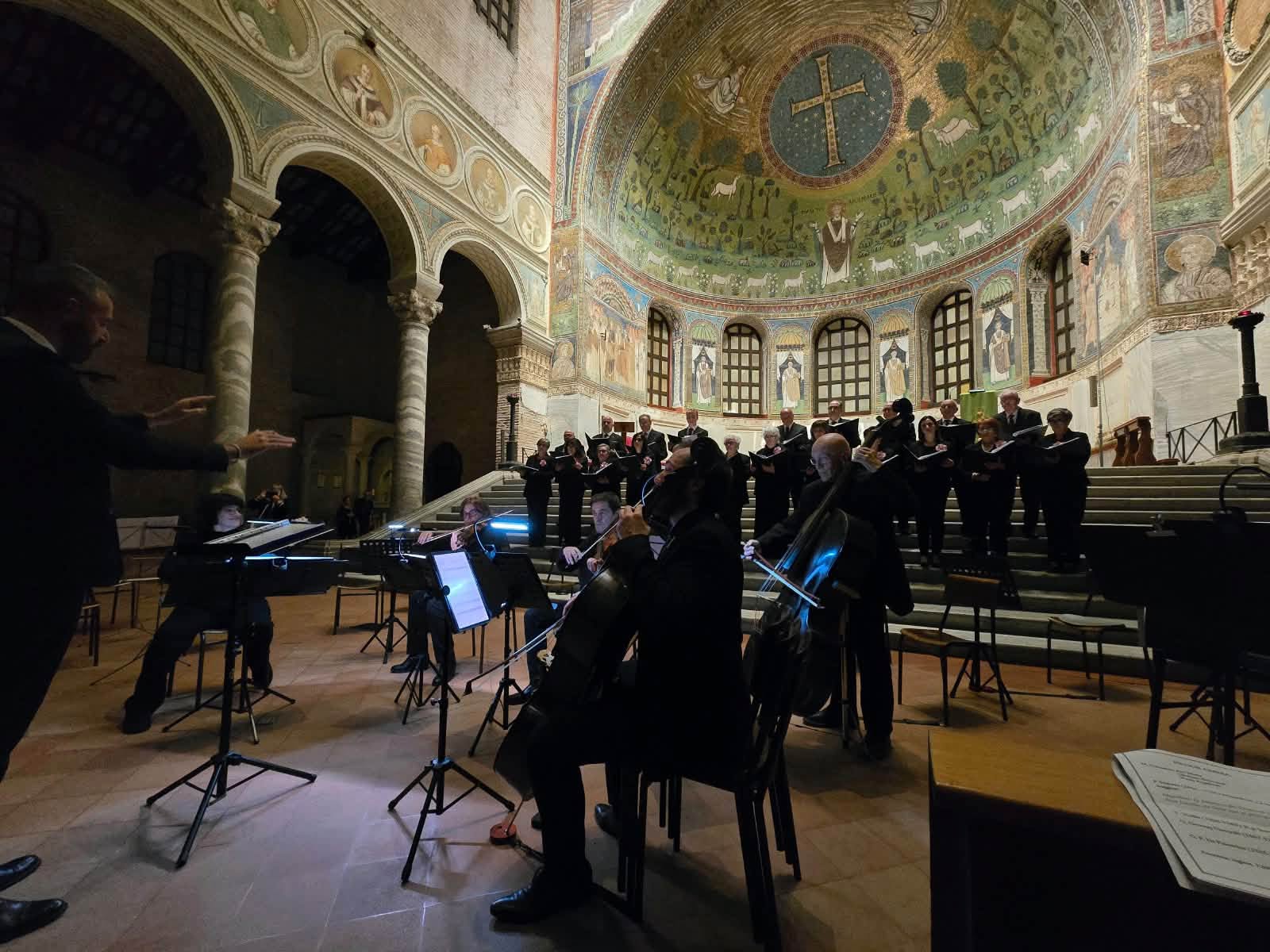 Musica sacra e spiritualità: Ferrazzano in concerto a Ravenna nella Basilica di Sant’Apollinare in Classe per i 260 anni della Chiesetta di Ponte Assi.