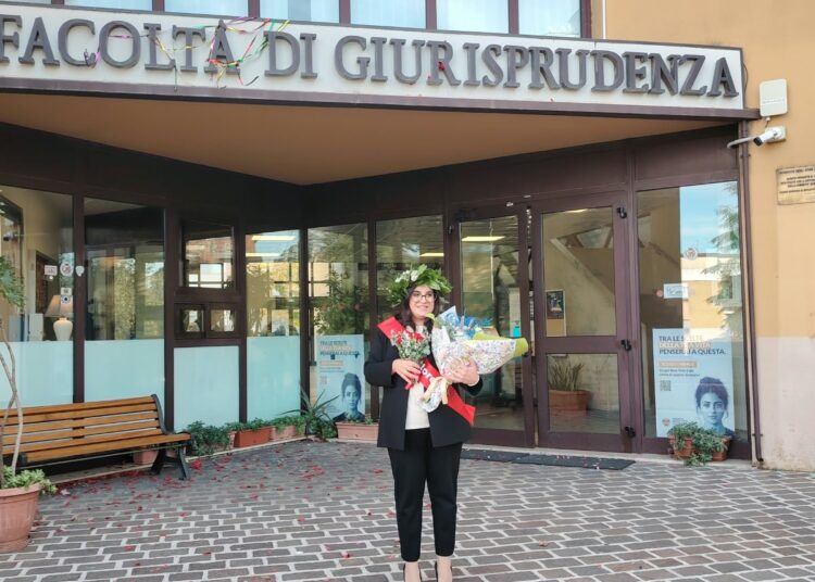 Un giorno speciale per Laura Di Palma: la laurea in Giurisprudenza. Congratulazioni!